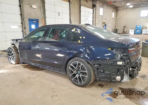 2025 BMW 740 Xi z USA, uszkodzony, nr VIN WBA33EH09SCT66382